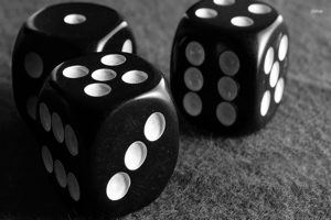 dés noirs jeux